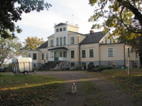  Nygårds Herrgård Bed & Breakfast  Мёнстерос